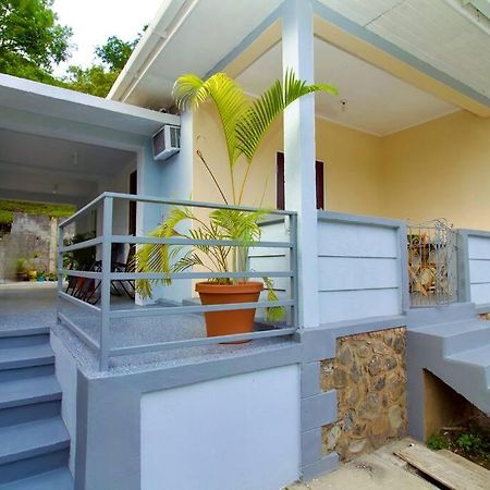 Taylor'S Retreat - 5Min To Sandals Resort & Beach Buccament Bagian luar foto